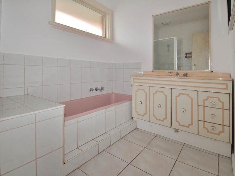 1 Links Street, Sunshine West VIC 3020