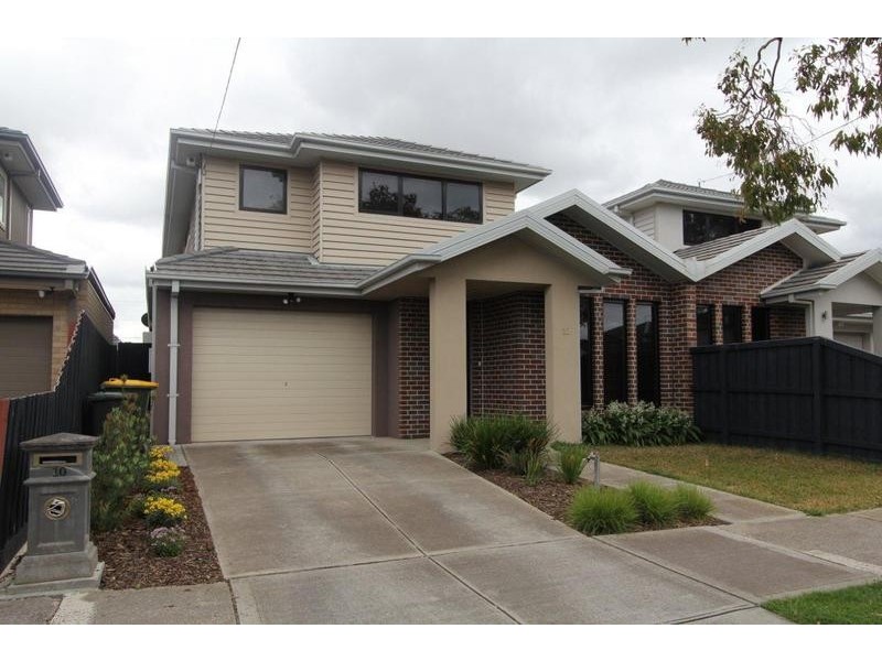 10 Monmouth Street, Newport VIC 3015