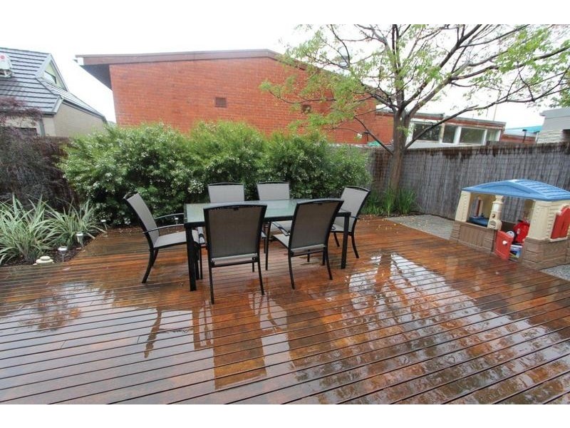 10 Monmouth Street, Newport VIC 3015