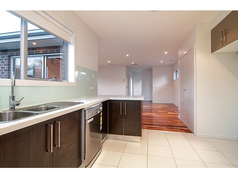 4/40 Rayner Street, Altona VIC 3018