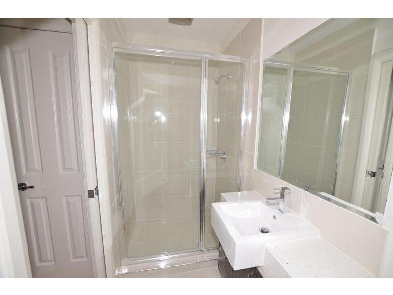 4/10 Greenham Street, Maidstone VIC 3012