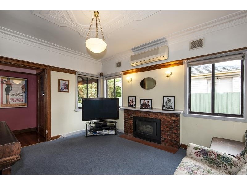 15 Suffolk Street, West Footscray VIC 3012