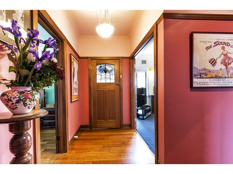 15 Suffolk Street, West Footscray VIC 3012