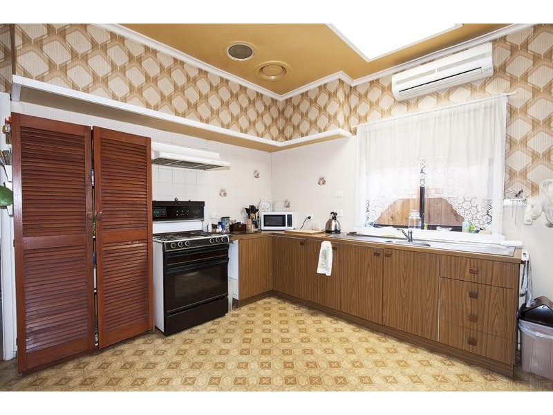 13 Napoleon Street, West Footscray VIC 3012