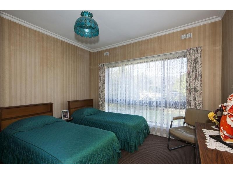 13 Napoleon Street, West Footscray VIC 3012