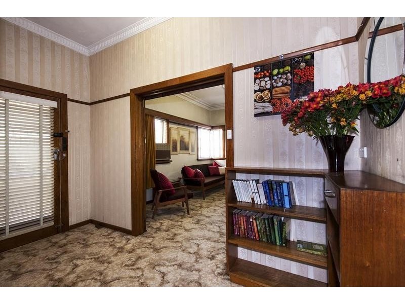 30 Albion Street, Kingsville VIC 3012