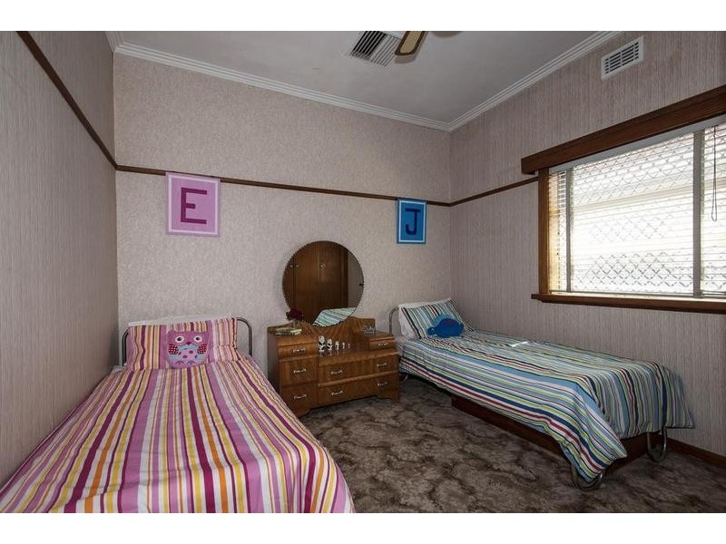 30 Albion Street, Kingsville VIC 3012