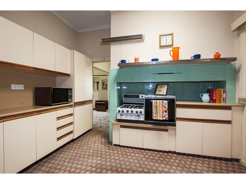 30 Albion Street, Kingsville VIC 3012