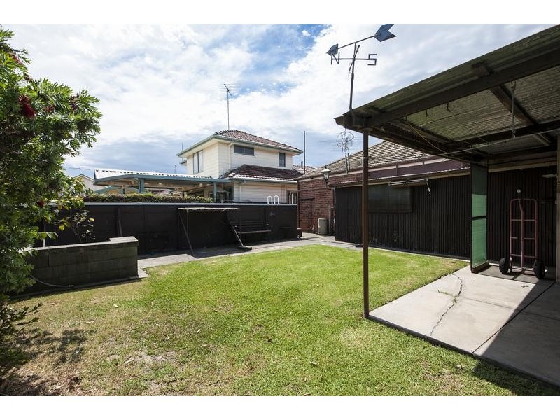 30 Albion Street, Kingsville VIC 3012