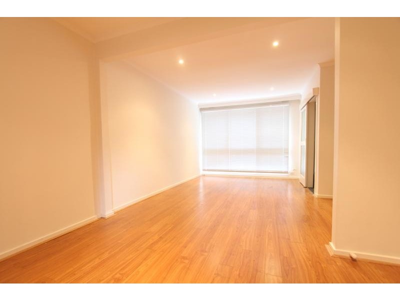 12/119 Essex Street, West Footscray VIC 3012