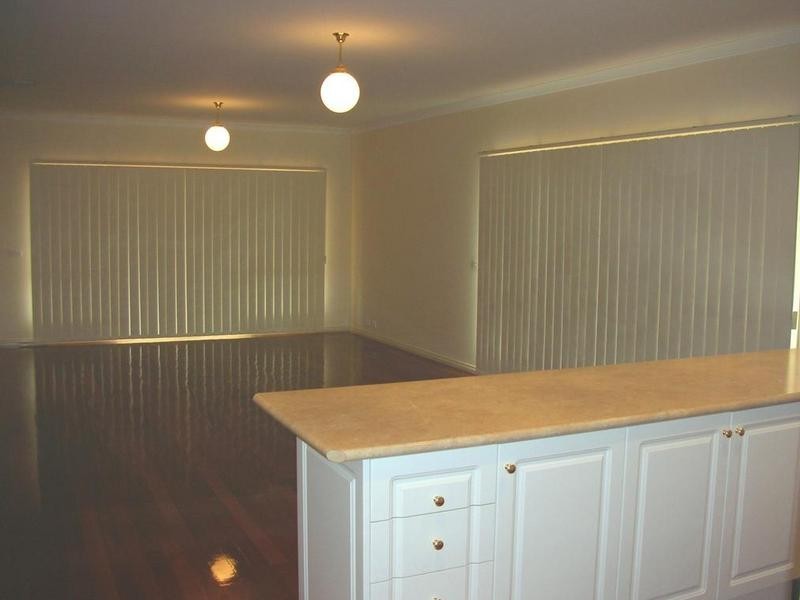 2/29 Commercial Street, Maidstone VIC 3012