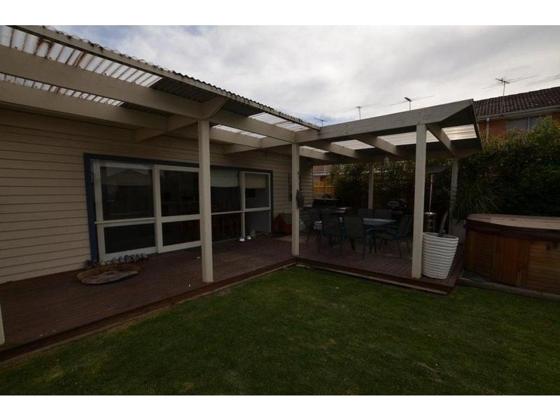 4 Carmichael Street, West Footscray VIC 3012