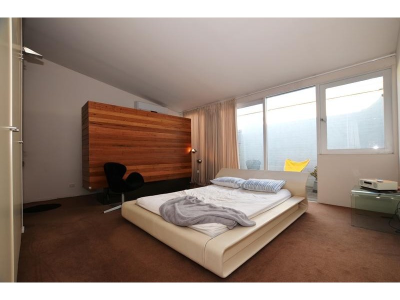 2/5 Short Street, Footscray VIC 3011