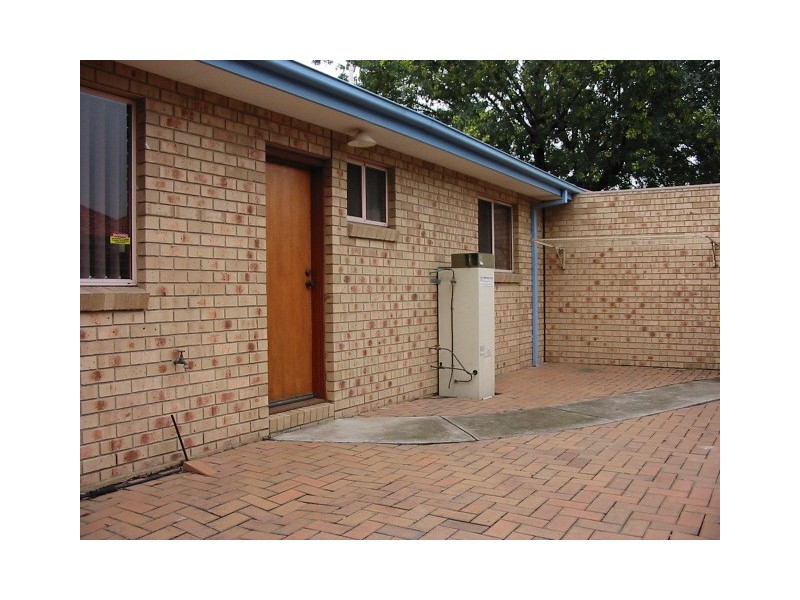 2/82 Hansen Street, Newport VIC 3015