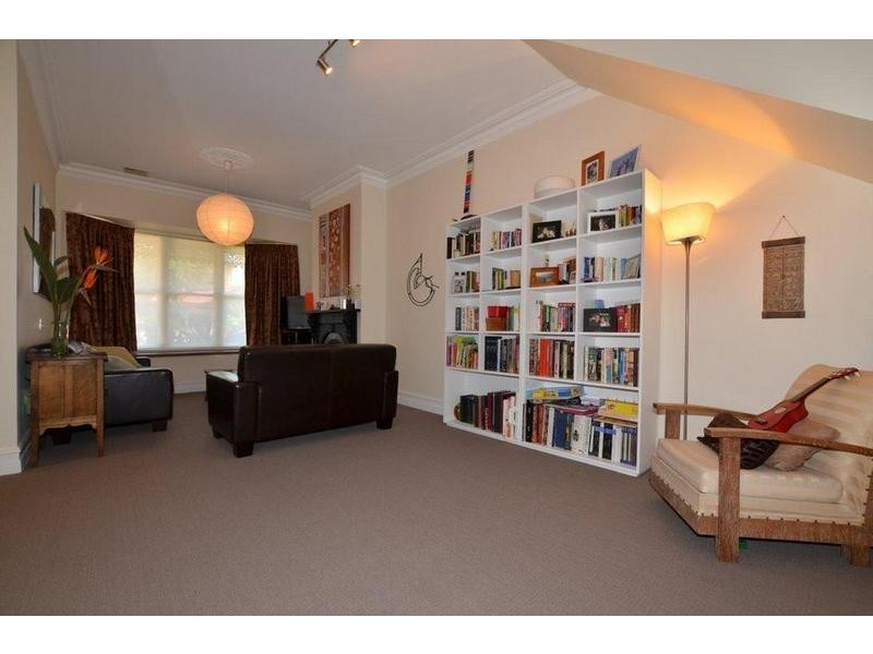 28 Howard Street, Maidstone VIC 3012