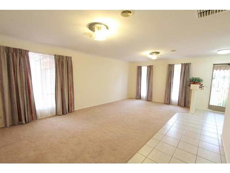 16 Ararat Street, Altona North VIC 3025