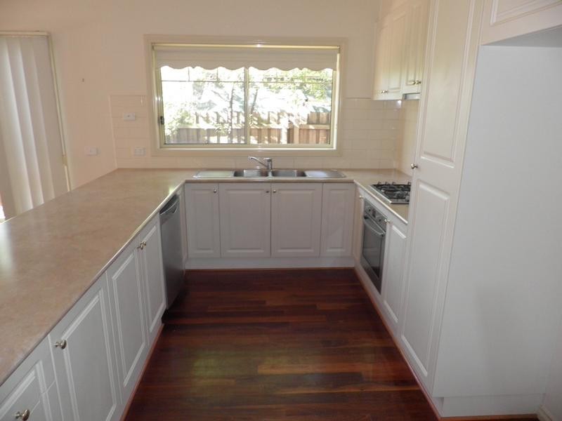 2/29 Commercial Street, Maidstone VIC 3012