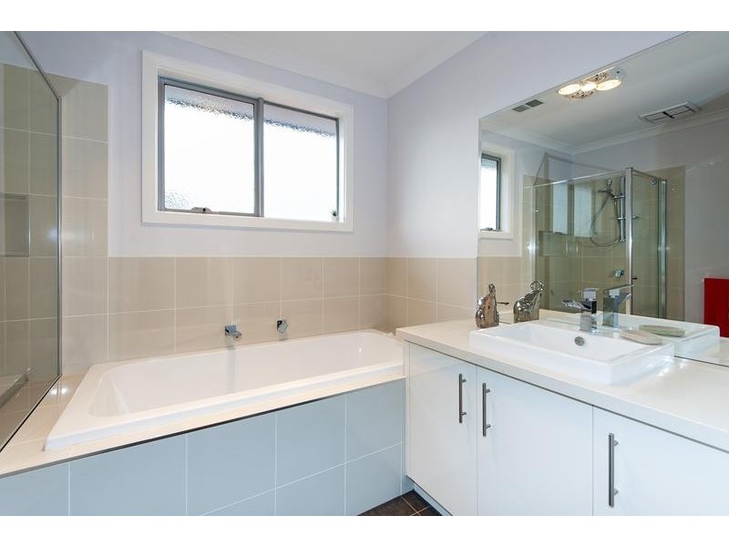 2/8 Charlotte Street, Yarraville VIC 3013