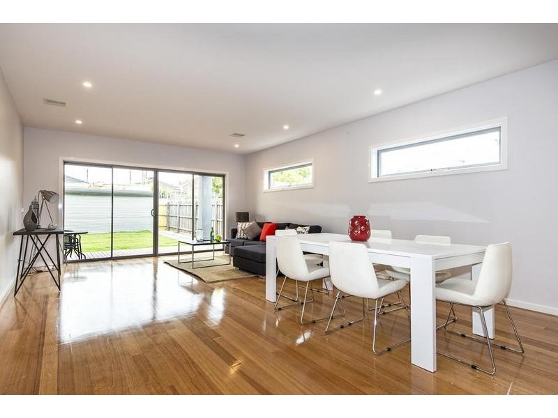 2/8 Charlotte Street, Yarraville VIC 3013