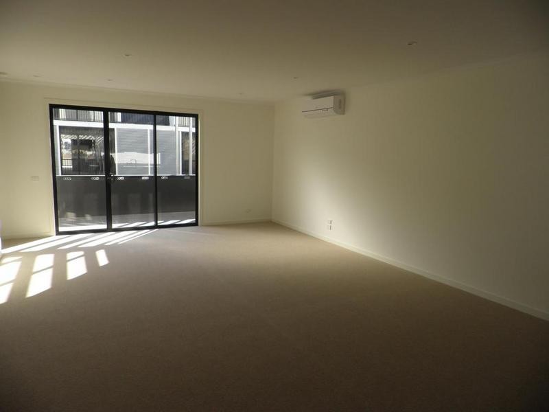 12/20 Hewitt Avenue, Footscray VIC 3011