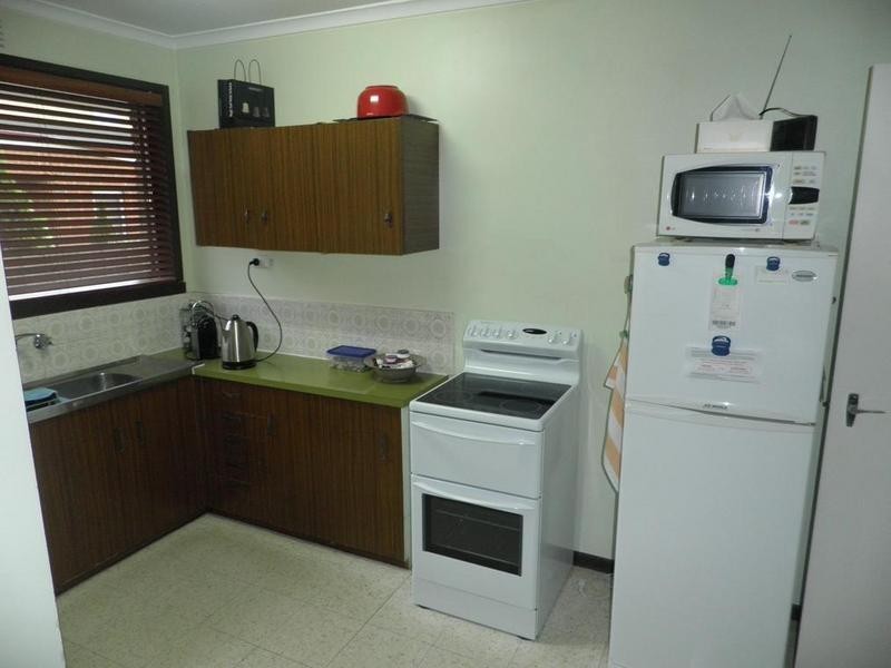 2/15 Greene Street, South Kingsville VIC 3015