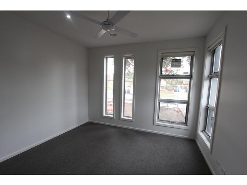 69 Fourth Avenue, Altona North VIC 3025