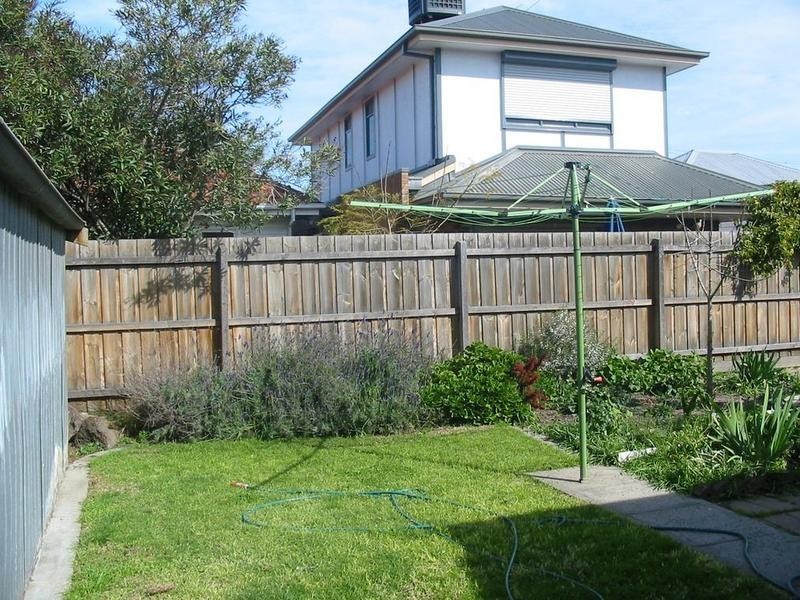 33 Howard Street, Maidstone VIC 3012