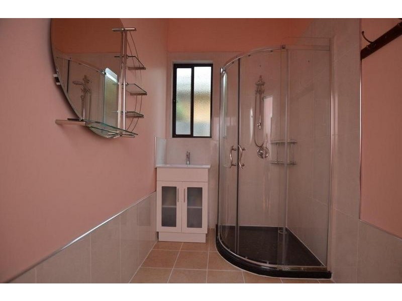 42 Summerhill road, Footscray VIC 3011