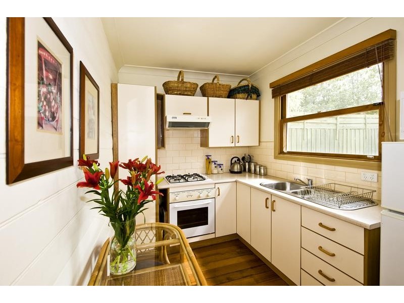 16 Seddon Street, Seddon VIC 3011