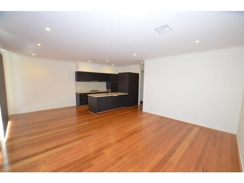 32 Souter Crescent, Footscray VIC 3011