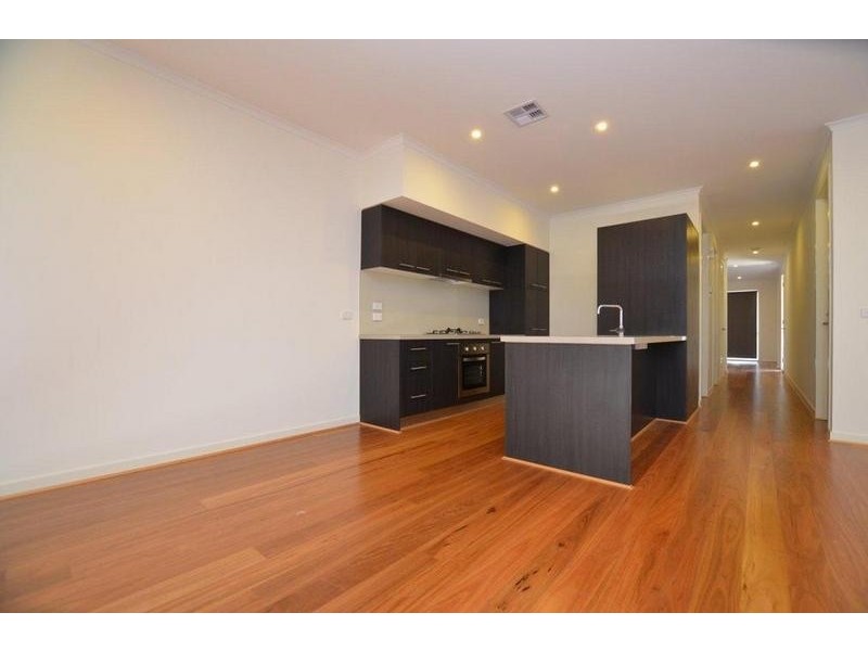 32 Souter Crescent, Footscray VIC 3011