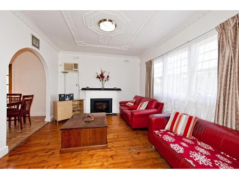 38 Sredna Street, West Footscray VIC 3012