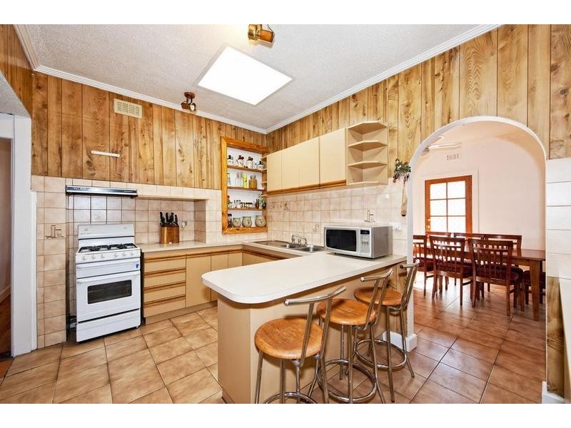 38 Sredna Street, West Footscray VIC 3012