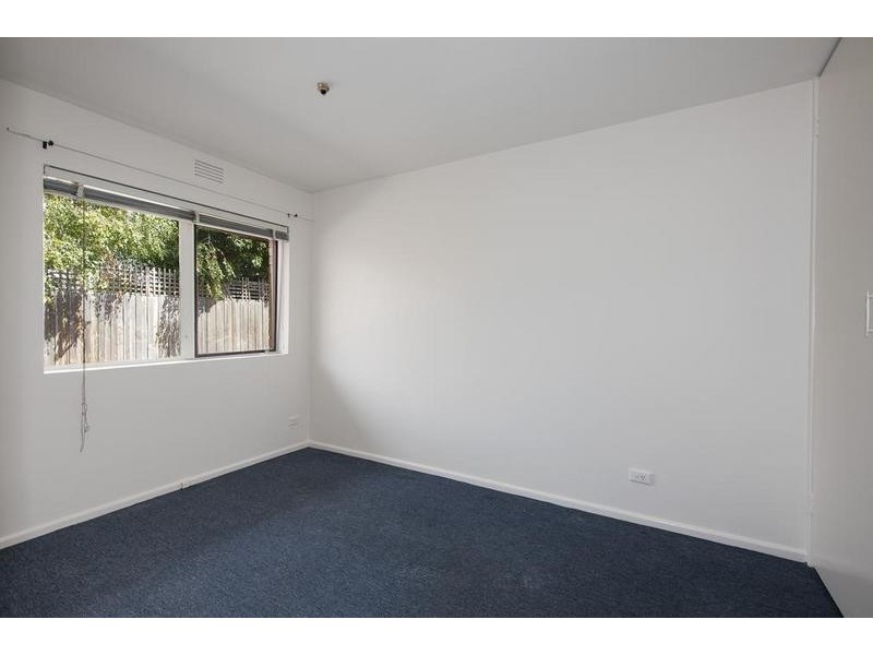 4/187 Charles Street, Seddon VIC 3011