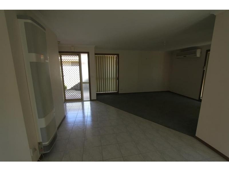 3/22 The Broadway, Altona East VIC 3025
