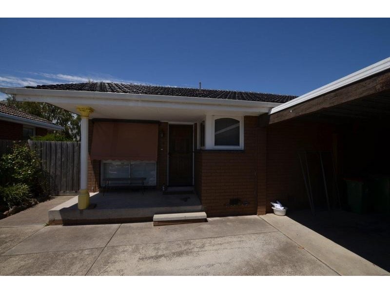 4/13 Bishop Street, Kingsville VIC 3012