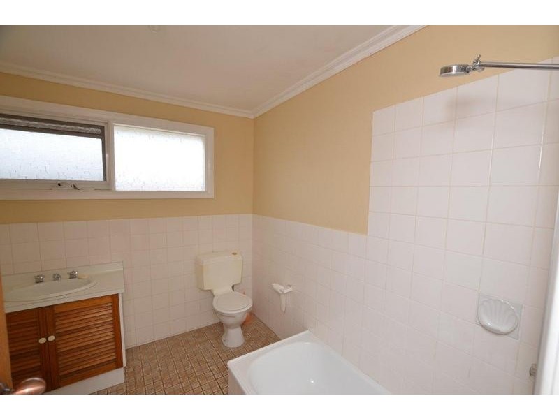 4/13 Bishop Street, Kingsville VIC 3012