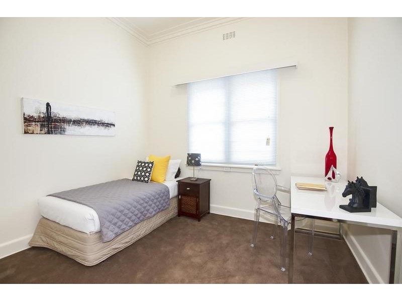 9 Williamstown Road, Seddon VIC 3011