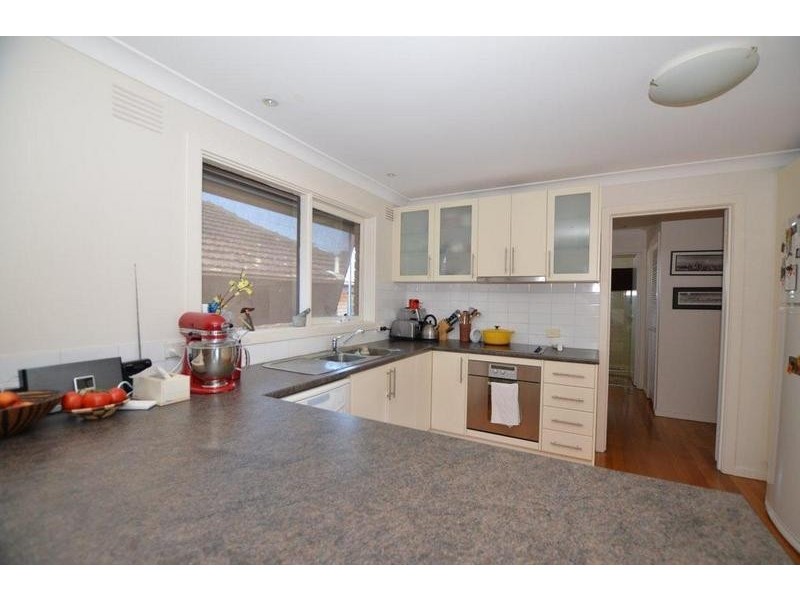4/27 Ormond Road, West Footscray VIC 3012