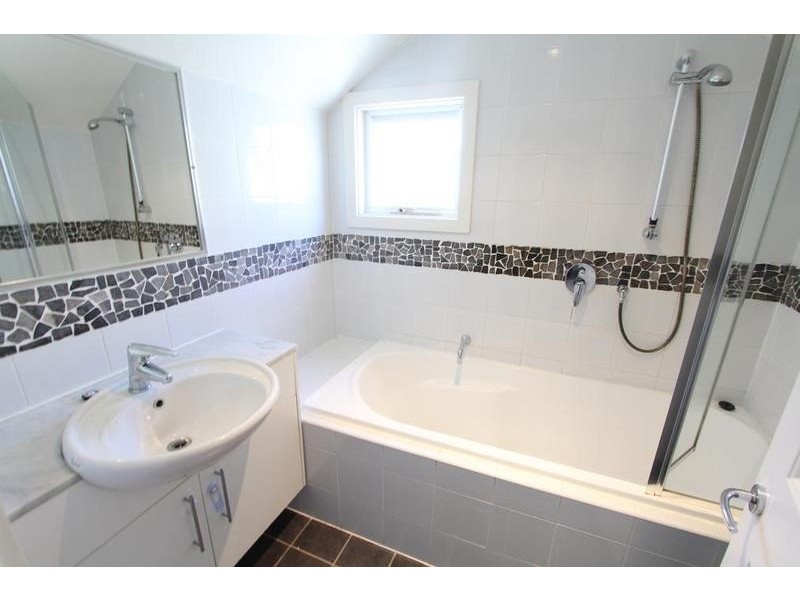 4/59-61 Elizabeth Street, Newport VIC 3015