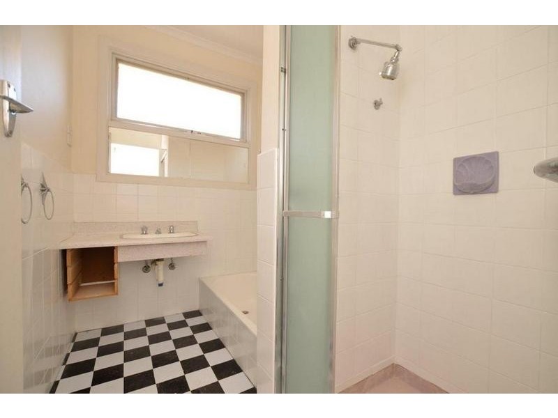 8/11 Bishop Street, Kingsville VIC 3012