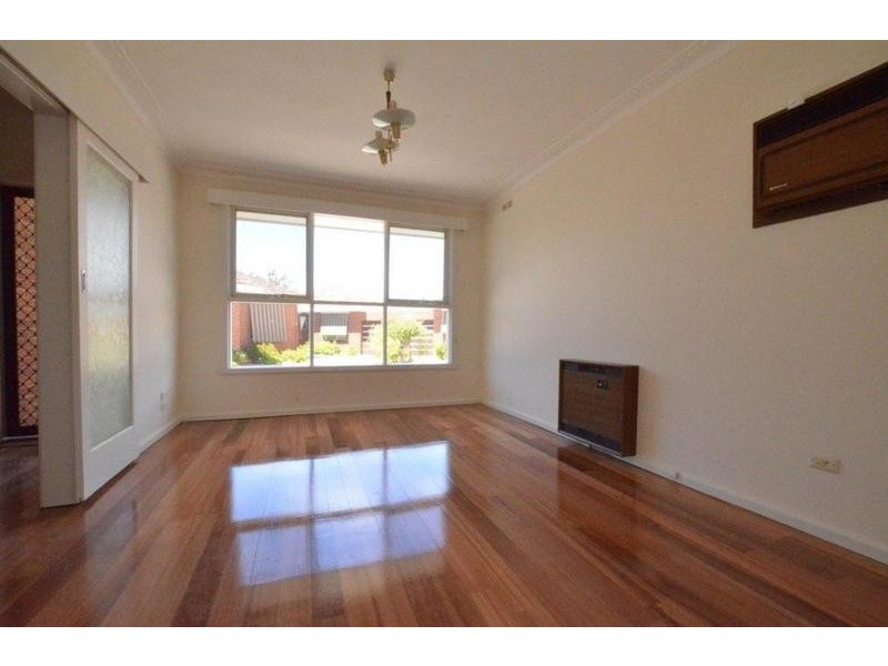 8/11 Bishop Street, Kingsville VIC 3012