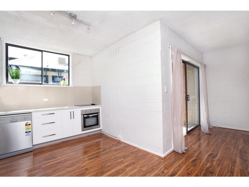 1/245-249 Nicholson Street, Seddon VIC 3011