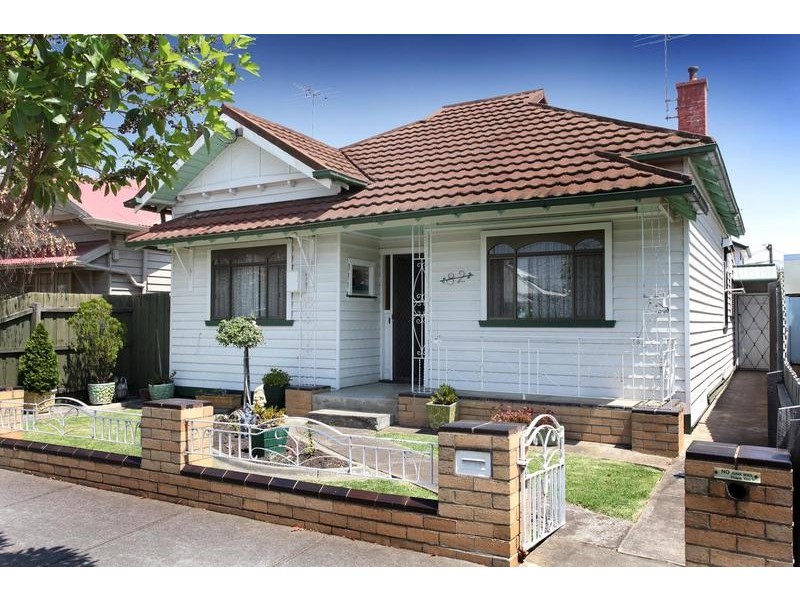 82 Coronation Street, Kingsville VIC 3012