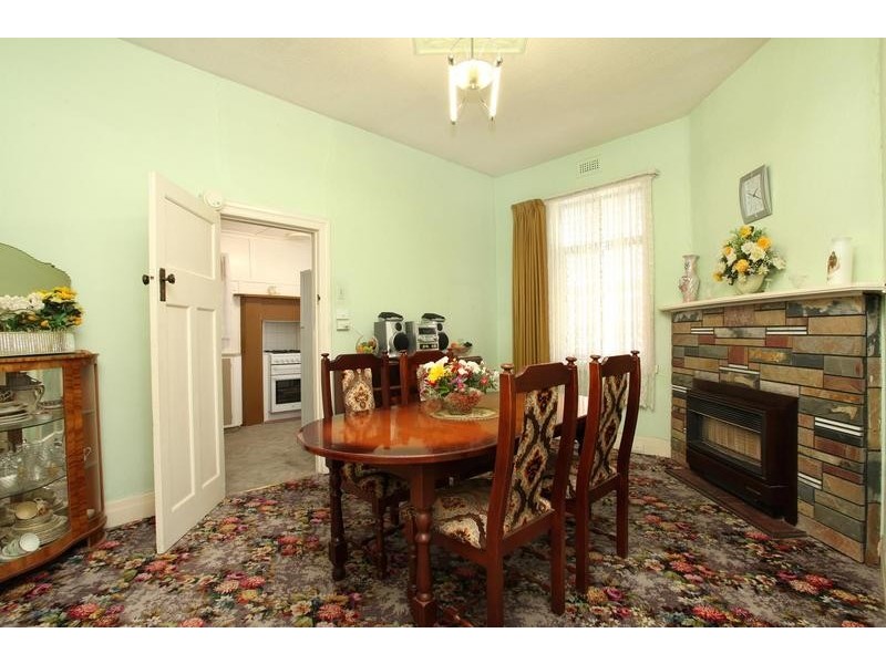 82 Coronation Street, Kingsville VIC 3012