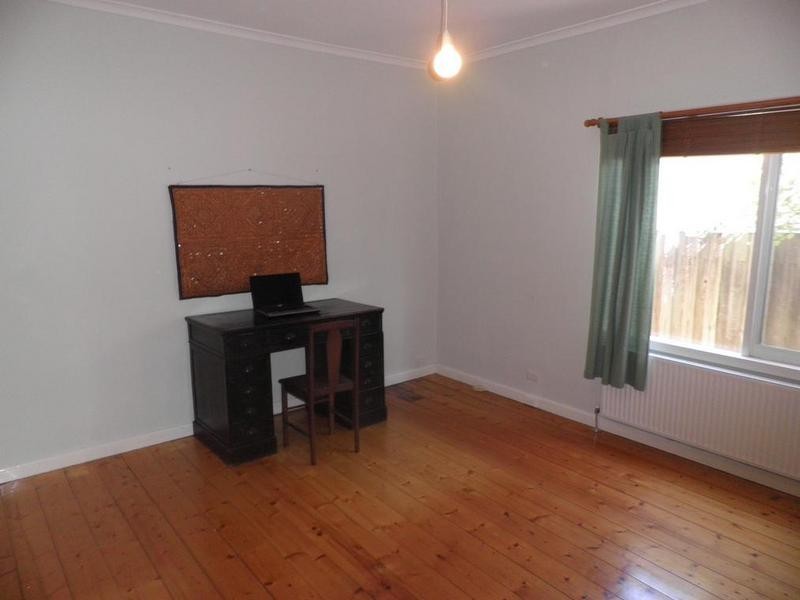 58 Paxton Street, South Kingsville VIC 3015