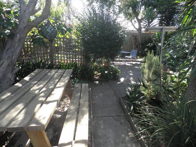 58 Paxton Street, South Kingsville VIC 3015