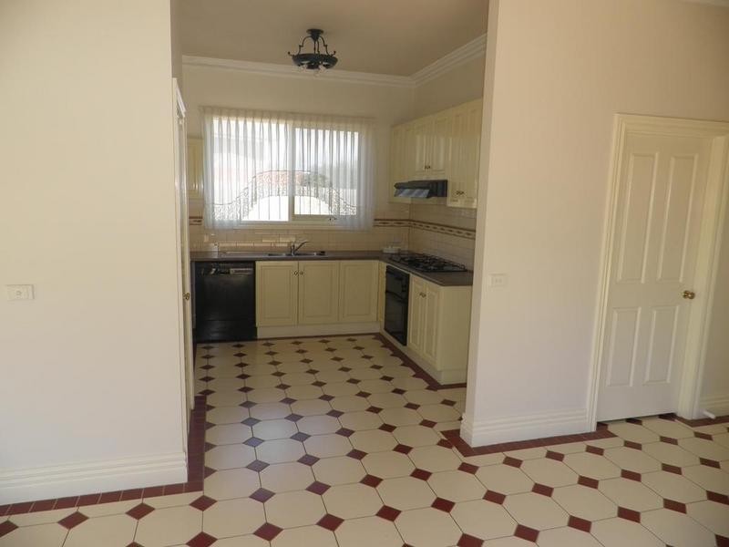 20 Crofton Drive, Williamstown VIC 3016