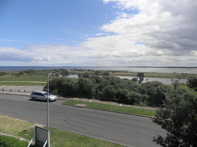 20 Crofton Drive, Williamstown VIC 3016