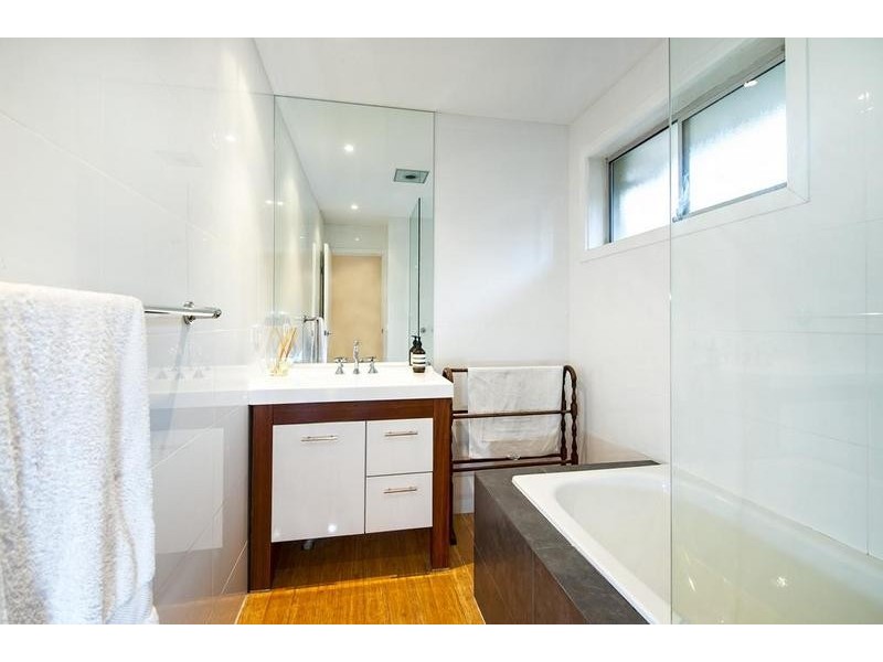 20 Empress Avenue, Kingsville VIC 3012